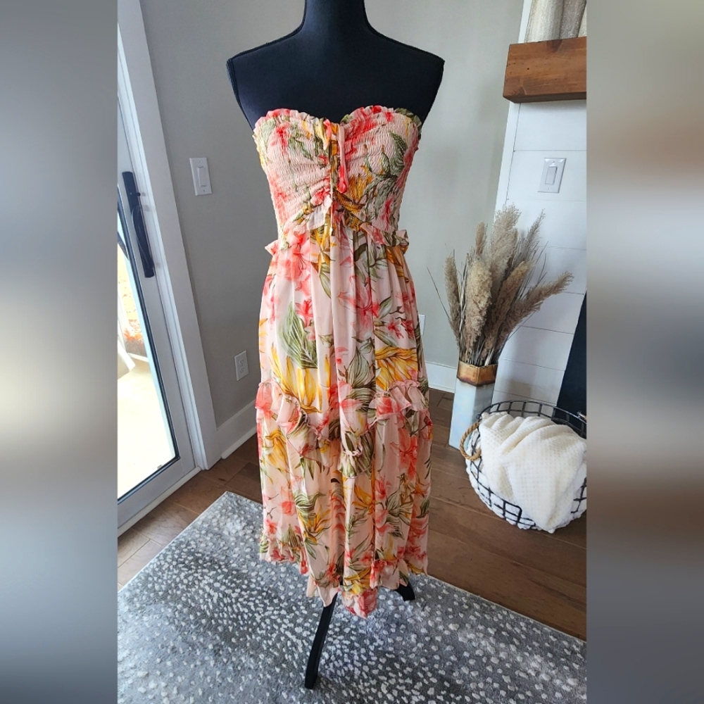 NWT Miss Avenue Size M peach/pink dress